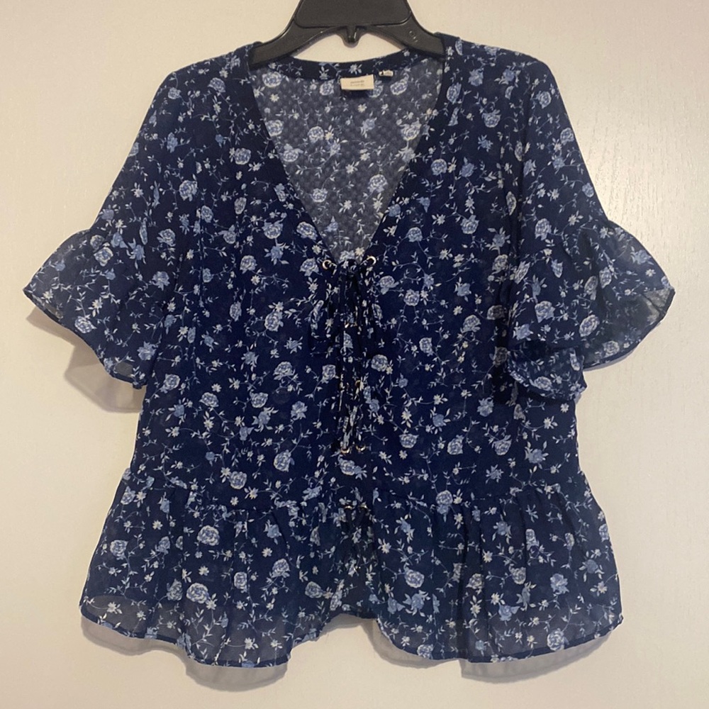 Good Luck Gem Blue Floral Top